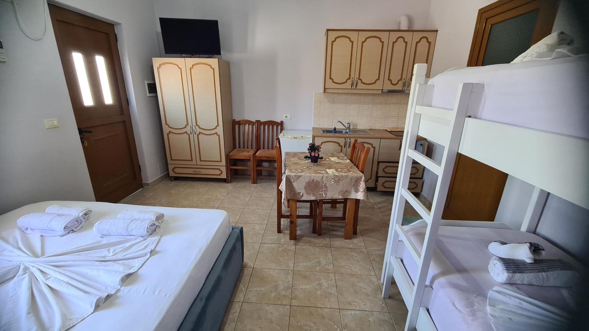Villa Reshat Caca Ksamil Exterior photo